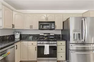 18740 Vicci St, Canyon Country, CA 91351 - Photo 11