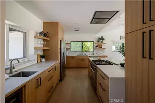 225 Notteargenta Rd, Pacific Palisades, CA 90272 - Photo 13