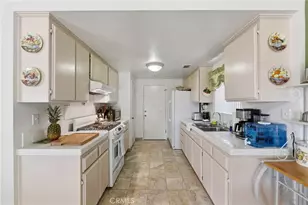 10182 Willamette St, Ventura, CA 93004 - Photo 5