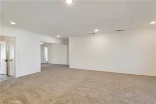 16819 Wyandotte St, Lake Balboa, CA 91406 - Photo 19
