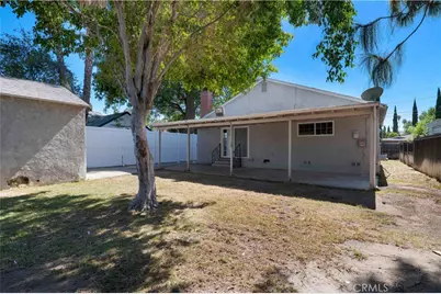 16819 Wyandotte Street, Lake Balboa, CA 91406 - Photo 39