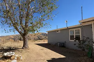 857 Roads End Point, Lebec, CA 93243 - Photo 19