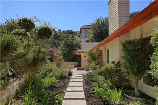 3433 Green Vista Dr, Encino, CA 91436 - Photo 3