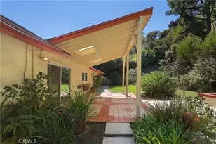 3433 Green Vista Dr, Encino, CA 91436 - Photo 25