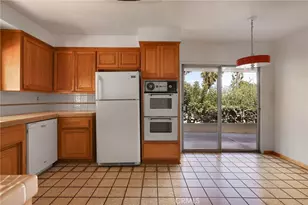 3433 Green Vista Dr, Encino, CA 91436 - Photo 15