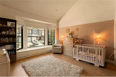 5959 Woodland View Drive, Woodland Hills, CA 91367 - Photo 35