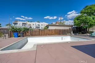 10260 Tujunga Canyon, Tujunga, CA 91042 - Photo 25