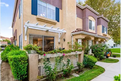 27010 Karns Court #61202, Canyon Country, CA 91387 - Photo 1