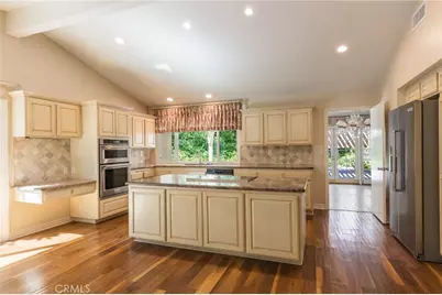 23252 Park Ensenada, Calabasas, CA 91302 - Photo 19