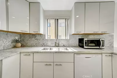 15053 Sherman Way #C, Van Nuys, CA 91405 - Photo 9