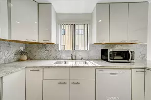 15053 Sherman Way, Van Nuys, CA 91405 - Photo 9