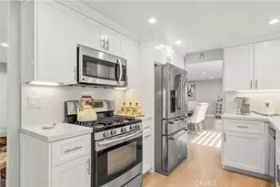 8311 Topeka Dr, Northridge, CA 91324 - Photo 19