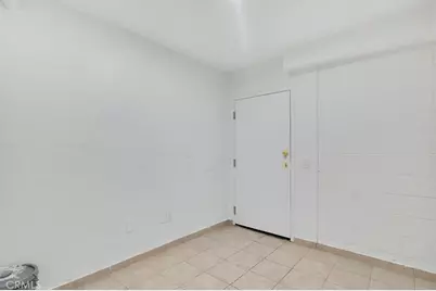 7240 Shirley #102, Reseda, CA 91335 - Photo 23