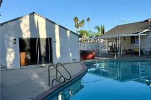 20701 Stagg, Canoga Park, CA 91306 - Photo 13
