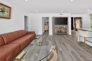 20254 Leadwell St, Canoga Park, CA 91306 - Photo 23