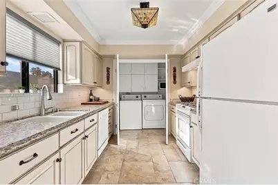 12930 Valleyheart #9, Studio City, CA 91604 - Photo 11