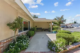 23044 Hilse, Newhall, CA 91321 - Photo 5
