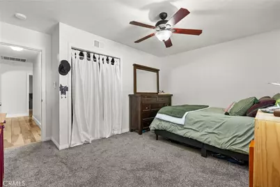 23044 Hilse, Newhall, CA 91321 - Photo 29