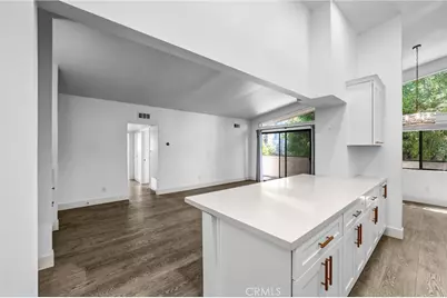 5805 Whitsett Avenue #201, Valley Village, CA 91607 - Photo 15