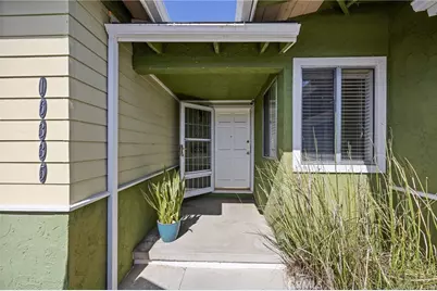 16335 Tuba, Granada Hills, CA 91343 - Photo 3