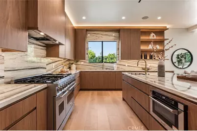 22816 Erwin, Woodland Hills, CA 91367 - Photo 9