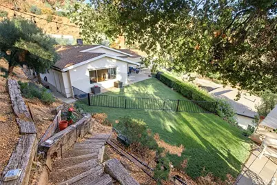 1656 Hazbeth Lane, Glendale, CA 91202 - Photo 51