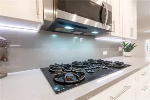 14734 Magnolia Blvd, Sherman Oaks, CA 91403 - Photo 11