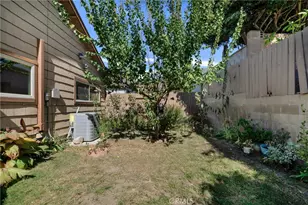 13936 Olive Grove Ln, Sylmar, CA 91342 - Photo 21