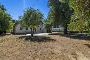 17115 Parthenia, Sherwood Forest, CA 91325 - Photo 33