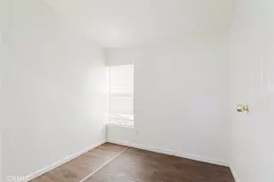 23450 Newhall Ave, Newhall, CA 91321 - Photo 17