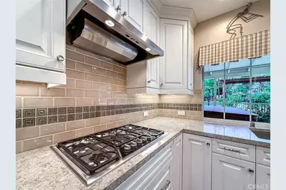 17512 Superior Street, Northridge, CA 91325 - Photo 15