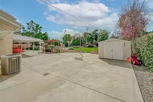 17512 Superior St, Northridge, CA 91325 - Photo 51