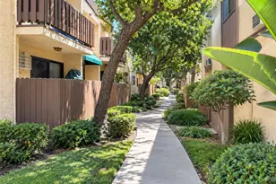 17900 Sherman, Reseda, CA 91335 - Photo 9