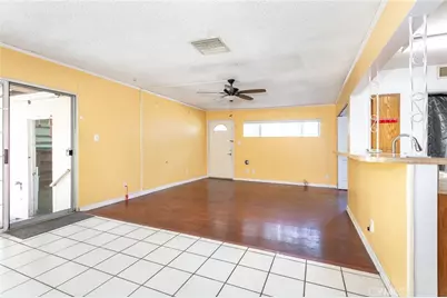 8465 Hazeltine, Panorama City, CA 91402 - Photo 9
