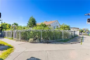 8465 Hazeltine, Panorama City, CA 91402 - Photo 25