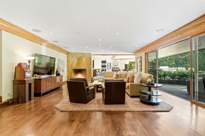 15946 Woodvale Road, Encino, CA 91436 - Photo 7