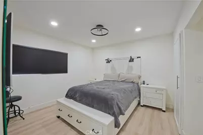 1945 W 91st Place, Los Angeles, CA 90047 - Photo 17