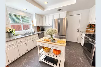 284 Heavenly Valley, Newbury Park, CA 91320 - Photo 9