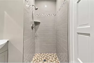 3316 W Victory Boulevard, Burbank, CA 91505 - Photo 23