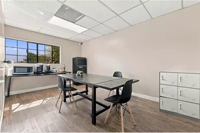 3316 W Victory Boulevard, Burbank, CA 91505 - Photo 19