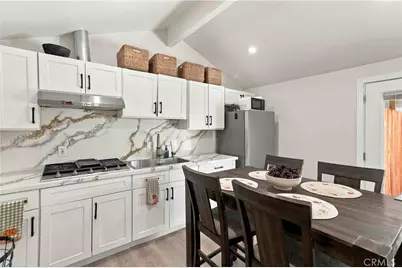 8633 Zelzah, Northridge, CA 91325 - Photo 23