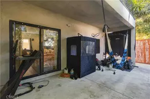 8633 Zelzah, Northridge, CA 91325 - Photo 11