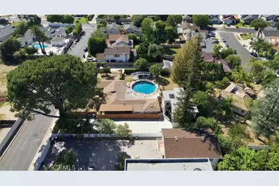 8633 Zelzah, Northridge, CA 91325 - Photo 69