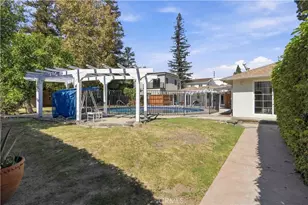 8633 Zelzah, Northridge, CA 91325 - Photo 57