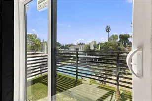 8633 Zelzah, Northridge, CA 91325 - Photo 15