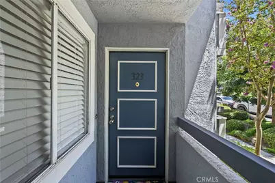 26806 Claudette Street #323, Canyon Country, CA 91351 - Photo 3