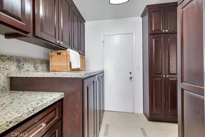 5330 Lindley Avenue #209, Encino, CA 91316 - Photo 25