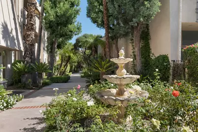 5330 Lindley Avenue #209, Encino, CA 91316 - Photo 7