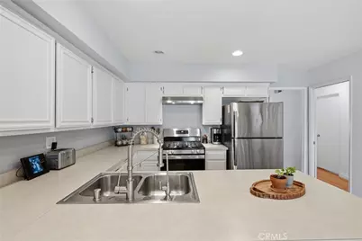 2571 Northlake Circle, Westlake Village, CA 91361 - Photo 9