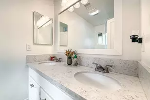28348 Laura La Plante Dr, Agoura Hills, CA 91301 - Photo 27